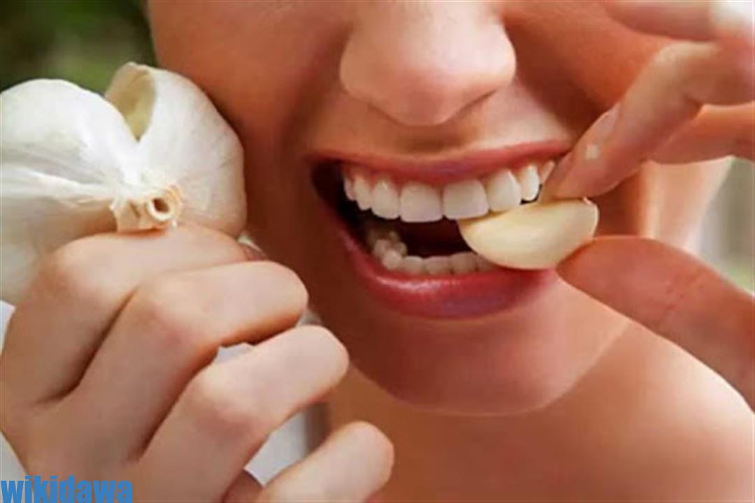 دور الثوم الهام في التخلص من ألم الأسنان
