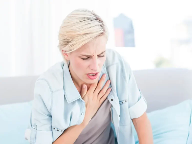 مشكلة ضيق التنفس بعد الأكل وأهم أسباب هذه المشكلة وطرق العلاج